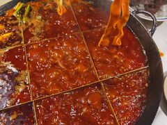 特色红汤-岗上渣渣老火锅(两路口店)