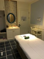 -静博士养生美容连锁