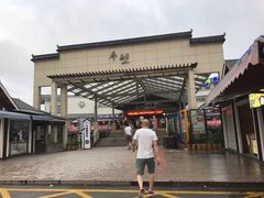 -平望服务区·停车场