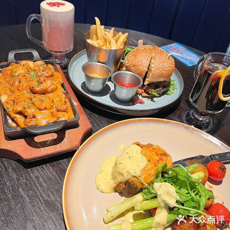 蟹肉牛排大宴炙爱肉食