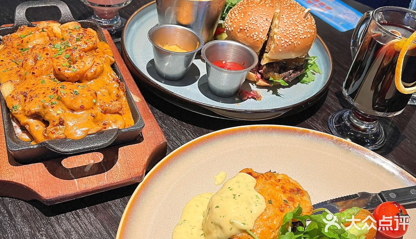 蟹肉牛排大宴炙爱肉食