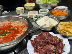 -黄利砖万峰林布依特色酸笋牛肉馆