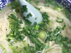-东大桥小国抻面烧烤(长通路店)