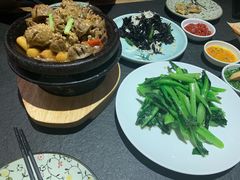 石锅手打牛肉丸-潮堂 · 潮州菜(国贸商城店)
