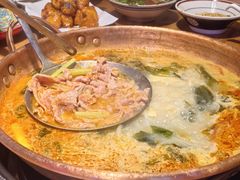 -洱火云南酸菜牛肉火锅(石景山当代商城店)