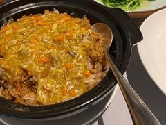 蟹黄煲仔饭-屋里厢上海菜馆