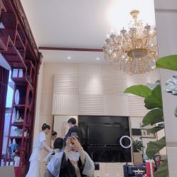 -Hello Lady发型设计