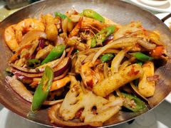 干锅鱿鱼虾-阿英煲(凉城路店)