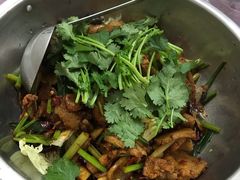 -香猪美食(中心店)
