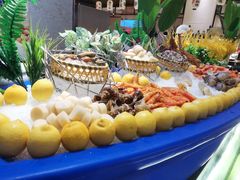 -广州万富希尔顿酒店·感趣自助餐厅·金秋蟹宴生蚝海鲜刺身烧烤
