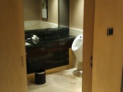 -中山利和希尔顿酒店