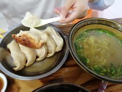 -锅贴大王南翔小笼(临沂二村店)