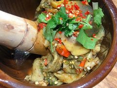 -老滇山寨•云南特色菜•地方菜•民族风情歌舞表演(金碧店)