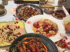 -肥肥虾庄·金牌油焖大虾(汉口城市广场店)