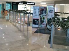-LensCrafters亮视点·OAKLEY精选(静安嘉里中心店)