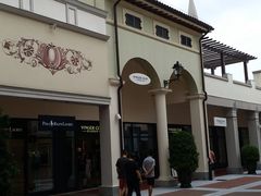 -佛罗伦萨小镇广佛名品奥特莱斯(疏港路店)