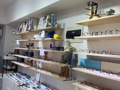 -天空之镜眼镜店蔡司依视路授权店(天通苑店)