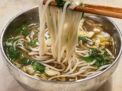 -花溪王记牛肉粉(四季花溪商场店)