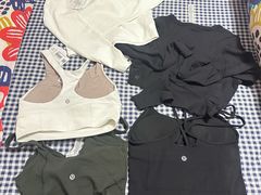 -lululemon(比斯特购物村店)