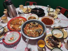 -堂瓦里·33年传统赣菜(第一街区店)