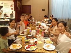 -蓝海国际大饭店·蓝钻自助百汇(兰山店)