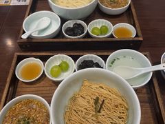 -蟹上黄·蟹黄面·江南糖水(人民广场店)