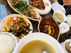 -隔壁老王·家常云南菜(花巷店)