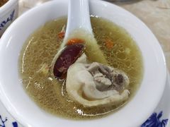 -广味炭炉鸡煲(宝业路分店)