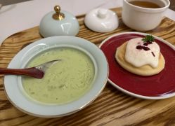 -弗蕾亚·辰月月子度假中心(光谷店)