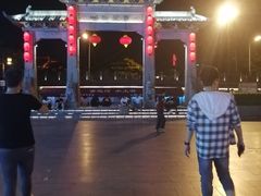 -南门头上美食街