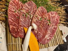 -山川小町·极番烧肉(新地假日广场店)