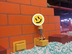 -极限PLAY运动娱乐新世界·团建派对潮玩休闲馆·室内蹦极高空游乐园