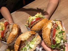 -The Habit Burger Grill 哈比特汉堡(复兴soho店)