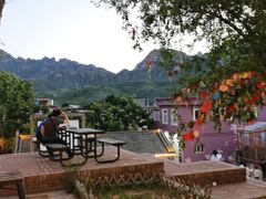 -百里峡七彩艺术小镇