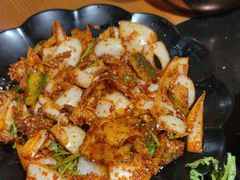 -果松木炭酸菜铜火锅·外婆参鸡汤