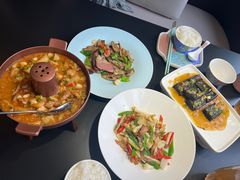 -桥边小楼·手工云南菜·古城观景小楼