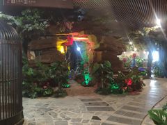 -泉城欧乐堡戏水湾艺术养生温泉