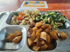 -北京外国语大学东院食堂