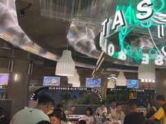 -老房老舍重庆火锅(假日城市店)