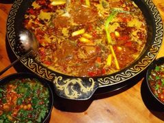 -三道苗苗鱼·美蛙黄辣丁(八里店)