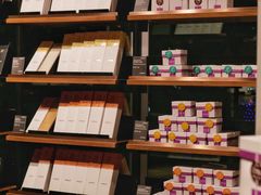 -Laderach 莱德拉(上海环贸iapm店)