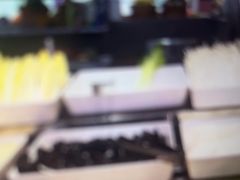 -新艺自助美食城(中山路店)