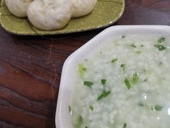 -舒小笼松针小笼包