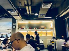 大堂-大头虾越式风味餐厅(光明广场店)