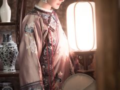 -九月鹰飞汉服摄影工作室