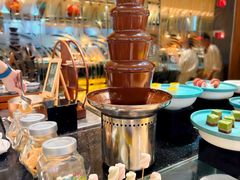 -上海西藏大厦万怡酒店Momo Cafe(徐汇店)