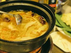 -食爺炭炉鸡煲·烧烤