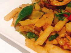 酸姜鸡球-花城苑广府菜(侨鑫店)