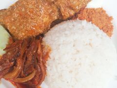 -关夫人餐厅(阳光广场店)