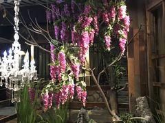 -春天里·老街坊餐厅(港隆广场店)